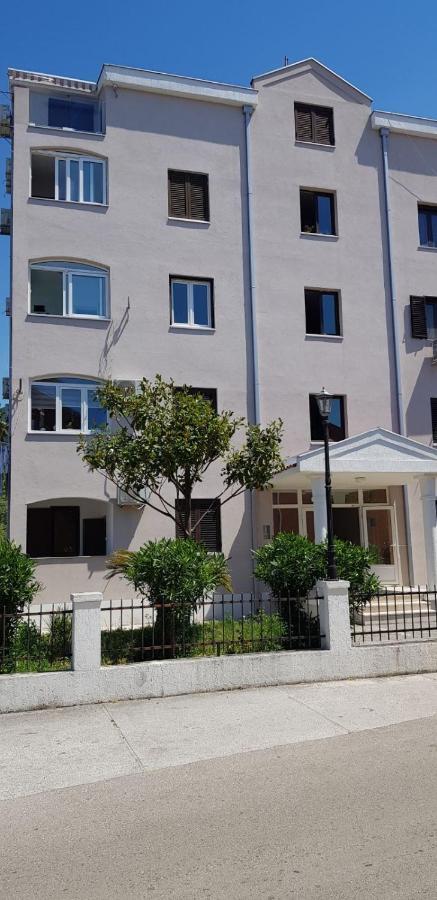 Small Oasis Apartment Tivat Exterior foto