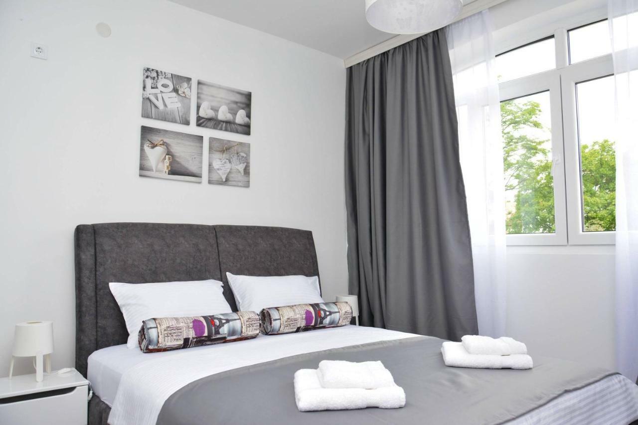 Small Oasis Apartment Tivat Exterior foto